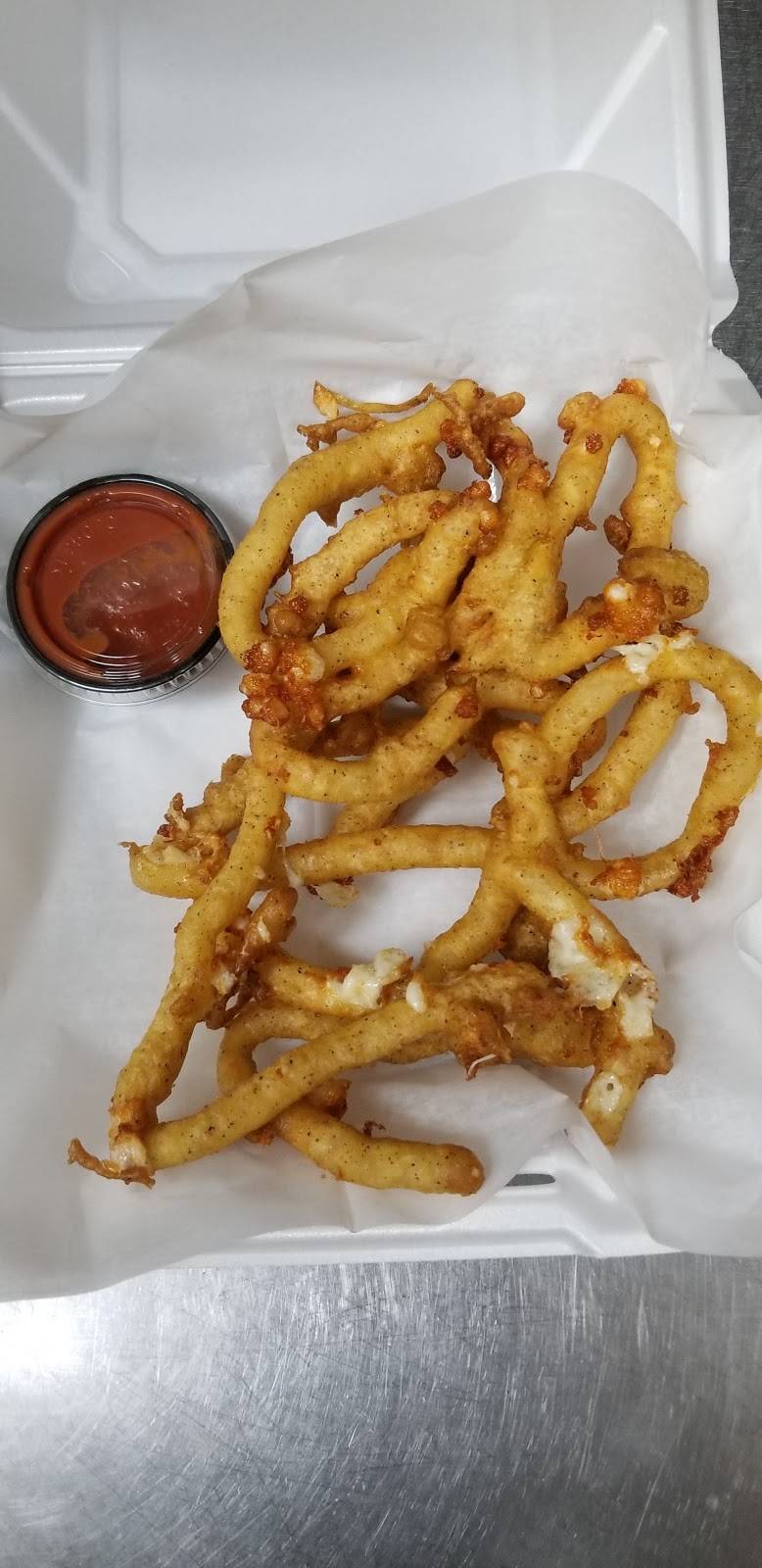 The Den on 3rd | restaurant | 304 Manitowoc St, Reedsville, WI 54230, USA | 9204433042 OR +1 920-443-3042