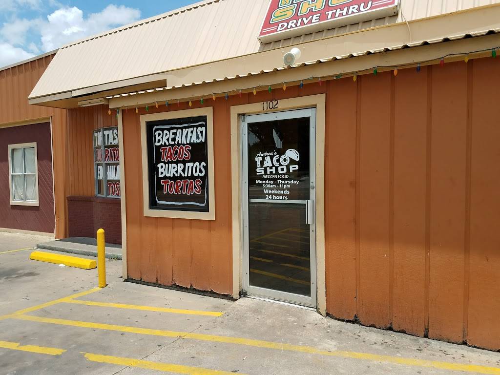 Andreas Taco Shop | restaurant | 1102 N Park St, Brenham, TX 77833, USA | 9792517078 OR +1 979-251-7078