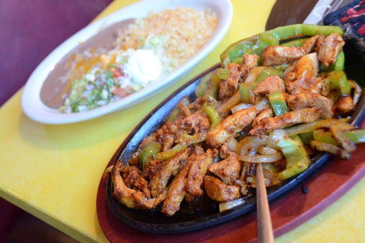 Cuautla Jalisco Family Mexican Restaurant | restaurant | 223 N Elm St, Cresco, IA 52136, USA | 5632038067 OR +1 563-203-8067