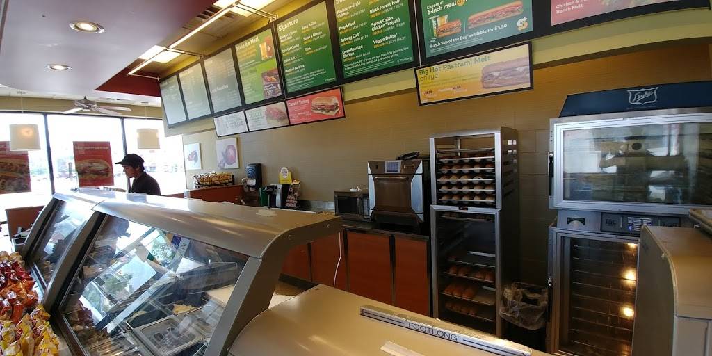 Subway | meal takeaway | 1078 W Riverdale Rd Unit 23, Riverdale, UT 84405, USA | 8013347777 OR +1 801-334-7777