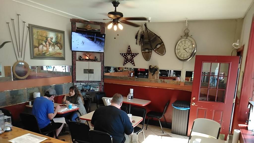 Smokey Pit Barbeque | restaurant | 160 Harrison Ave, Auburn, CA 95603, USA | 5308899080 OR +1 530-889-9080