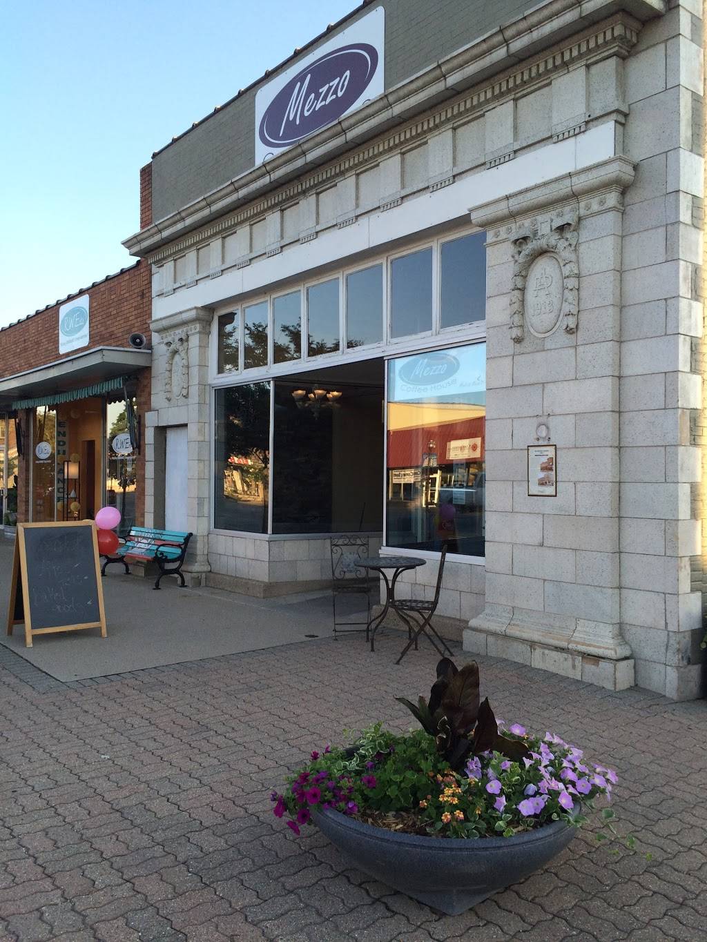 Mezzo Coffee House | restaurant | 100 W Allegan St, Otsego, MI 49078, USA | 2696941545 OR +1 269-694-1545