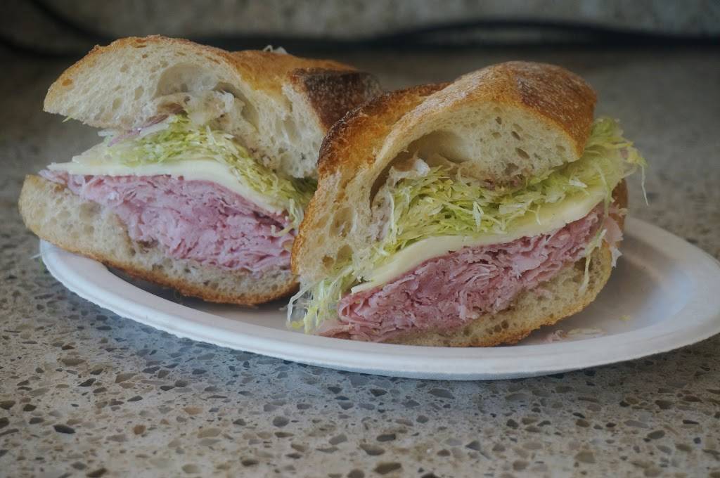 Scribanos Italian Market & Deli | restaurant | 302 MA-28, Harwich Port, MA 02646, USA | 7744087701 OR +1 774-408-7701