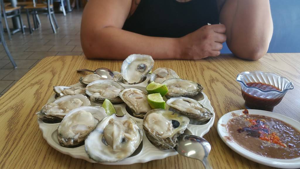 Ostioneria Guadalajara | restaurant | 1220 W 16th St, Merced, CA 95340, USA | 2093836533 OR +1 209-383-6533