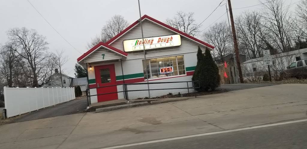 Rolling Dough Pizzeria | restaurant | 7 W Walnut St, Marengo, OH 43334, USA | 4192533006 OR +1 419-253-3006