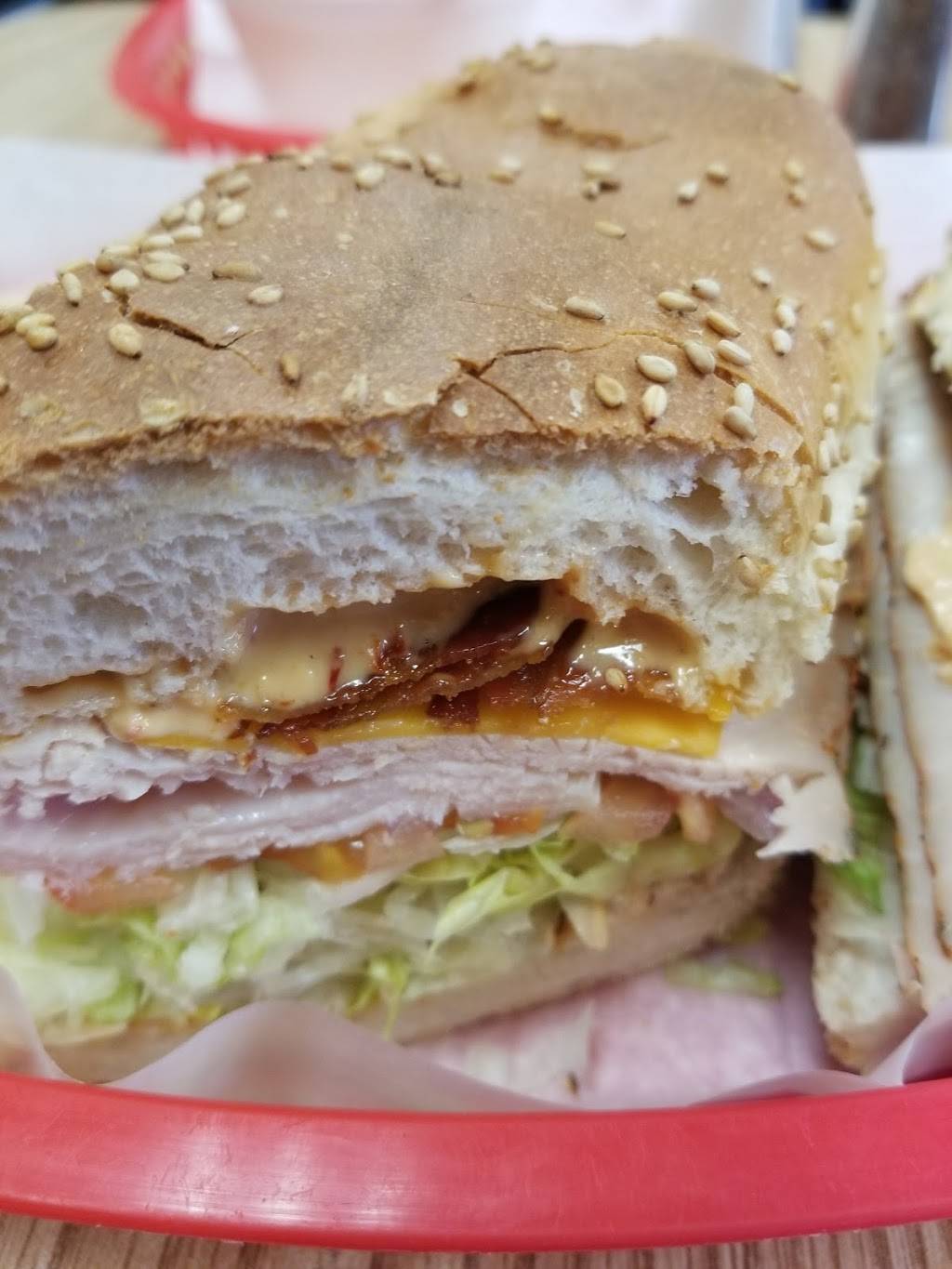 Marcos Italian Deli Maple Road | restaurant | 960 Maple Rd, Williamsville, NY 14221, USA | 7166881936 OR +1 716-688-1936