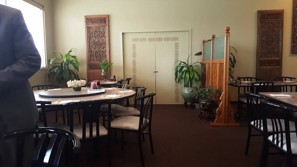 Dragon Lake Chinese Cuisine | restaurant | 2040 Universal City Blvd, Universal City, TX 78148, USA | 2106593168 OR +1 210-659-3168