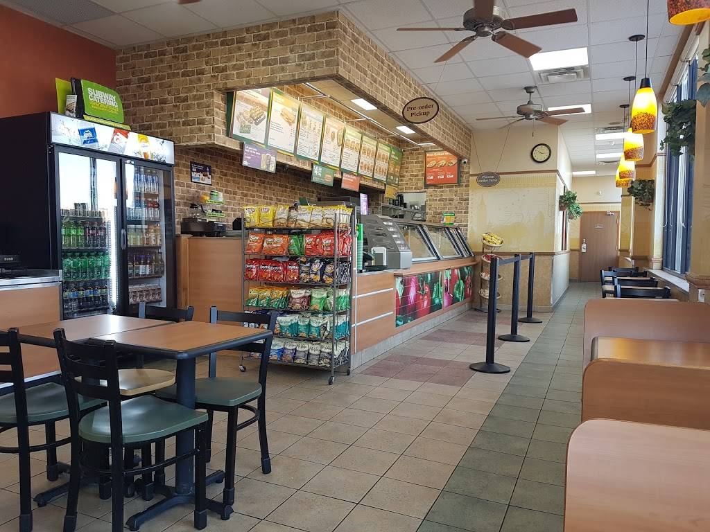 Subway | restaurant | 4870 Tomken Rd Unit 8, Mississauga, ON L4W 1J8, Canada | 9056021984 OR +1 905-602-1984