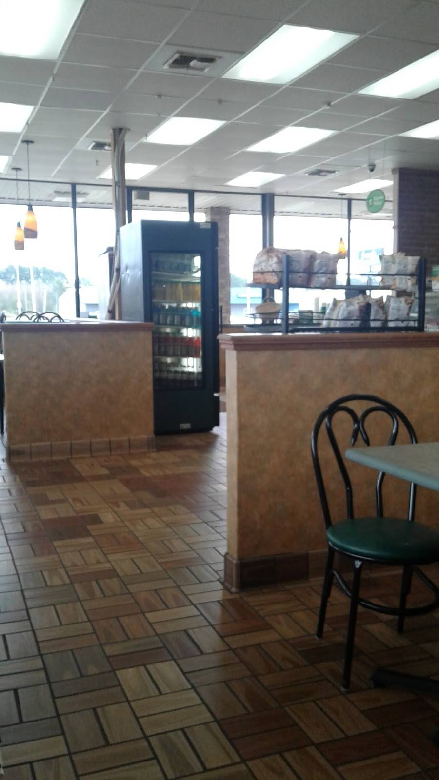 Subway | restaurant | 600 Factory Outlet Dr, Arcadia, LA 71001, USA | 3182632001 OR +1 318-263-2001