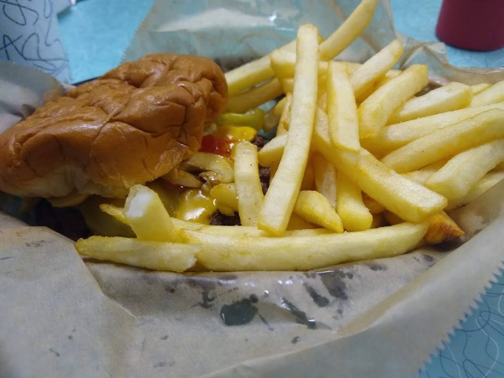 Hwy 55 Burgers Shakes & Fries | restaurant | 11660 Red Bridge Rd, Midland, NC 28107, USA | 7048880099 OR +1 704-888-0099