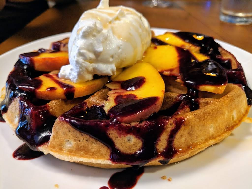 Grape and Grain | restaurant | 620 E 6th St, New York, NY 10009, USA | 6464904029 OR +1 646-490-4029