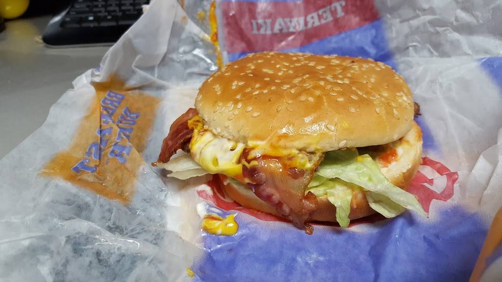 Carls Jr. | restaurant | 2280 Arden Way, Sacramento, CA 95825, USA | 9169208157 OR +1 916-920-8157