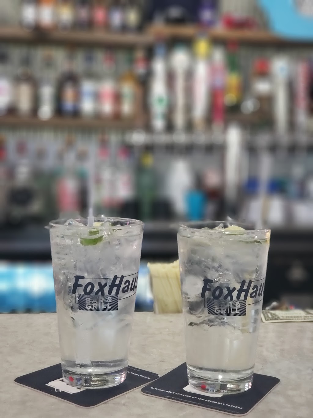 Fox Haus Bar & Grill | restaurant | 720 E Main St, Omro, WI 54963, USA | 9208590205 OR +1 920-859-0205