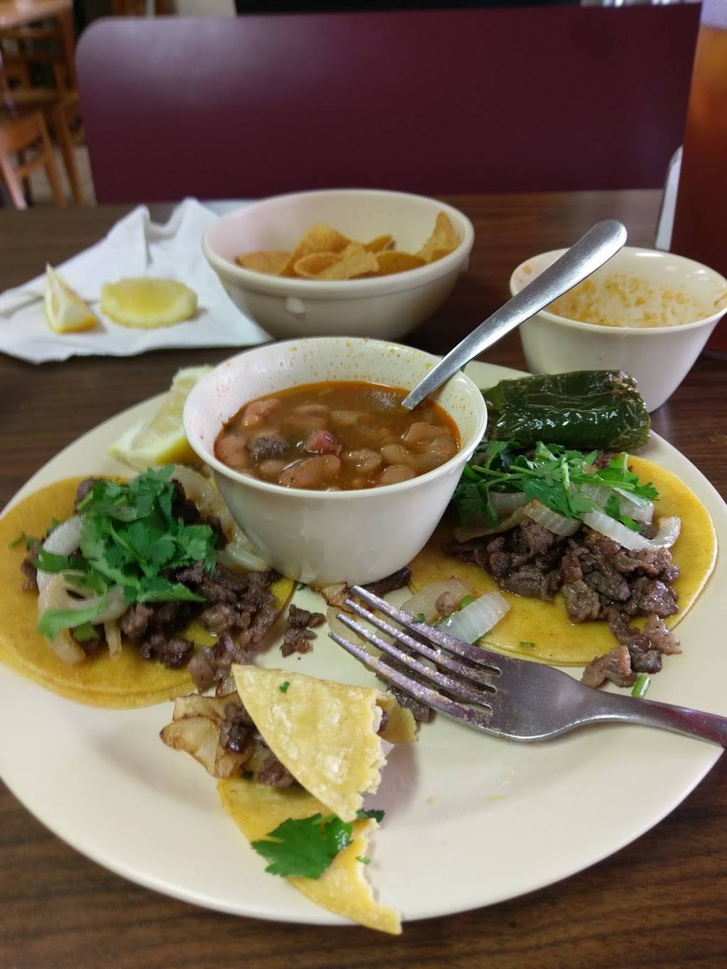 Daniels Cafe | restaurant | 5008 S Presa St, San Antonio, TX 78223, USA | 2108784269 OR +1 210-878-4269