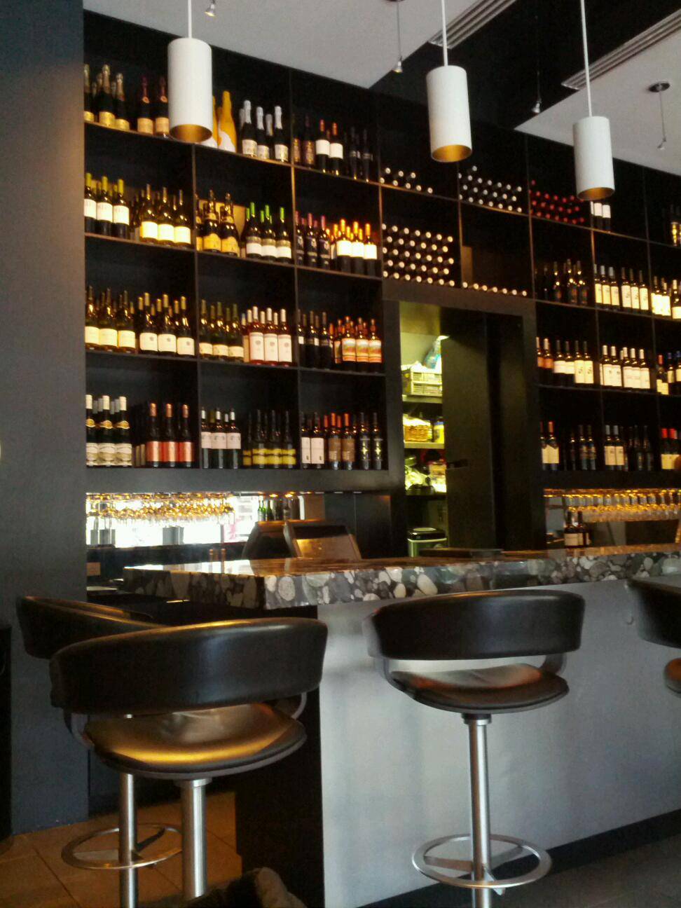 The Tasting Room Wine Bar & Shop | restaurant | 1816 Library St, Reston, VA 20190, USA | 7034353553 OR +1 703-435-3553