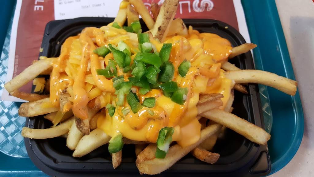 Wendys | restaurant | 3515 Grand Oaks, Corona, CA 92881, USA | 9515208244 OR +1 951-520-8244