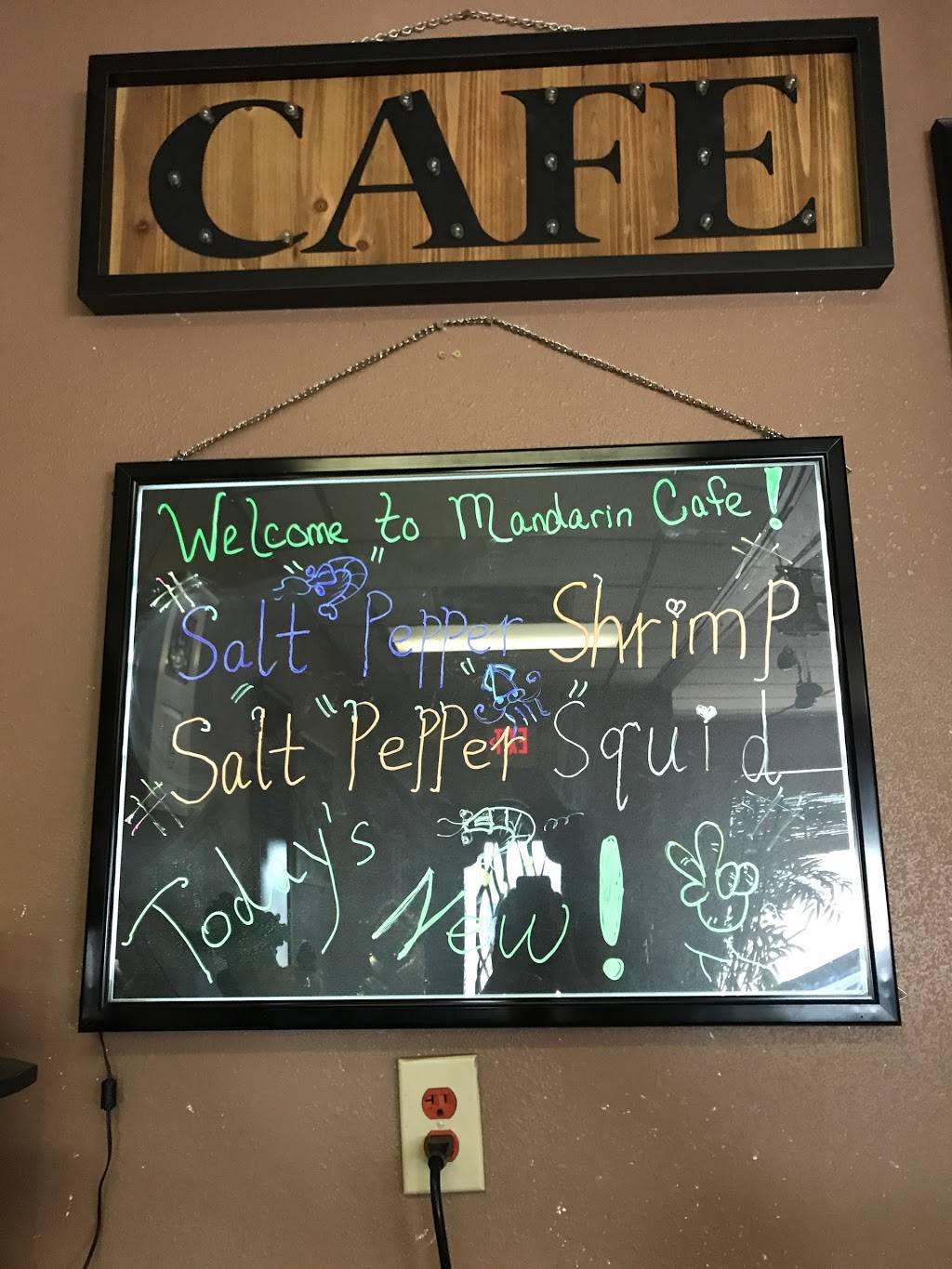 Mandarin Cafe | restaurant | 2602 Charlestown Rd, New Albany, IN 47150, USA | 8129456789 OR +1 812-945-6789