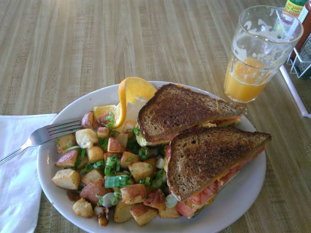 Mi Casa Café | restaurant | 85 Woodland Ave, San Rafael, CA 94901, USA | 4154826581 OR +1 415-482-6581