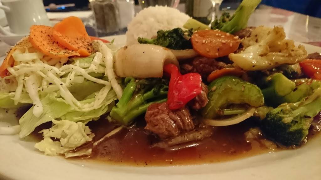 Restaurant Chez Lien | restaurant | 132 Boul Labelle, Rosemère, QC J7A 2H1, Canada | 4509710995 OR +1 450-971-0995