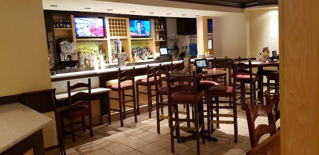 Olive Garden Italian Restaurant | meal takeaway | 439 Boston Post Rd, Orange, CT 06477, USA | 2037958600 OR +1 203-795-8600