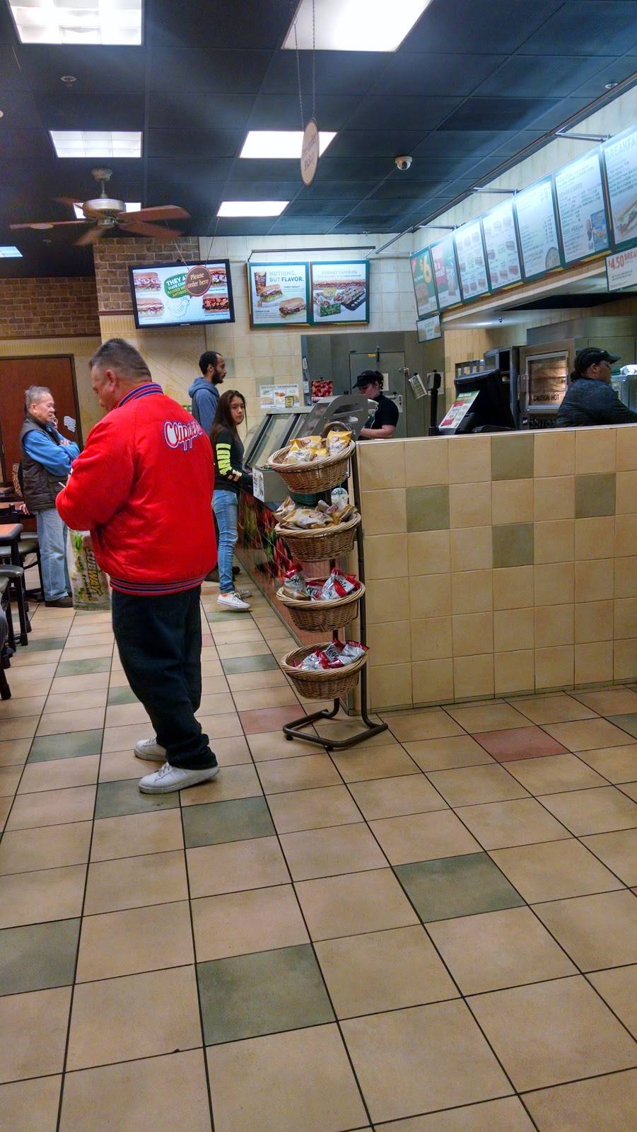 Subway Restaurants | restaurant | 68 Rio Rancho Rd, Pomona, CA 91766, USA | 9098651410 OR +1 909-865-1410