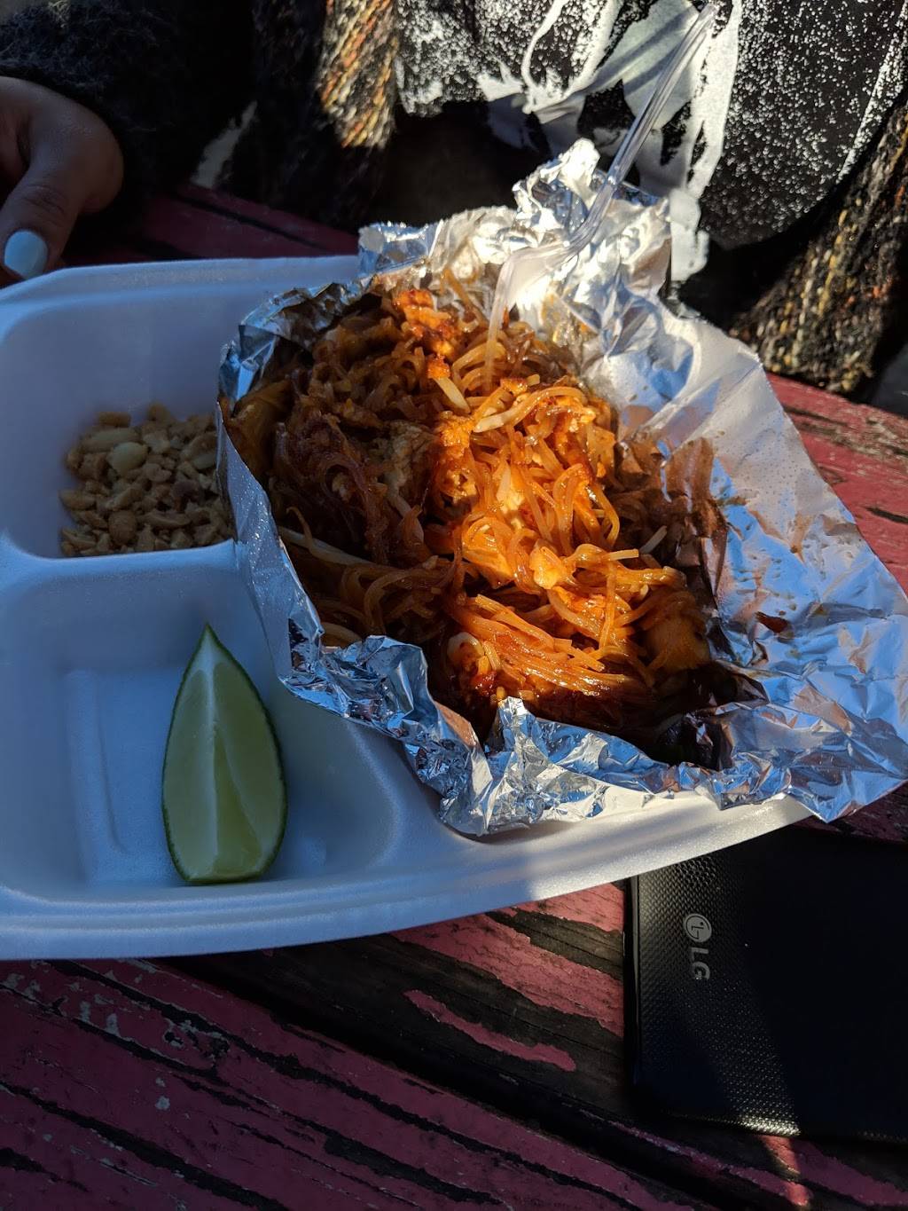 Coat & Thai | restaurant | 1720 Barton Springs Rd, Austin, TX 78702, USA | 5129702154 OR +1 512-970-2154