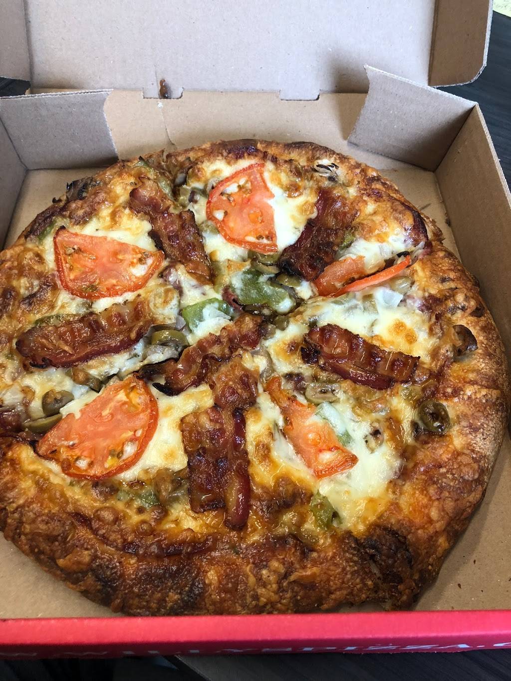 Willys Pizza | restaurant | 1541 Merivale Rd, Nepean, ON K2G 5W1, Canada | 6137231234 OR +1 613-723-1234