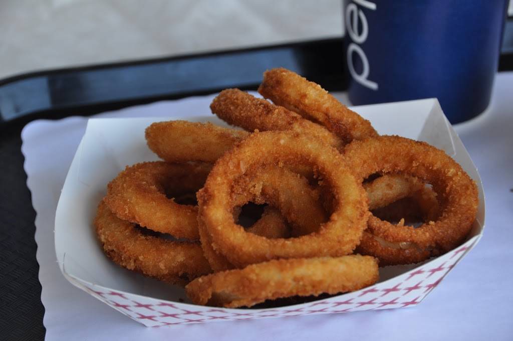 Burger Barn | restaurant | 5000 Santa Rosa Rd C, Camarillo, CA 93012, USA | 8054825536 OR +1 805-482-5536