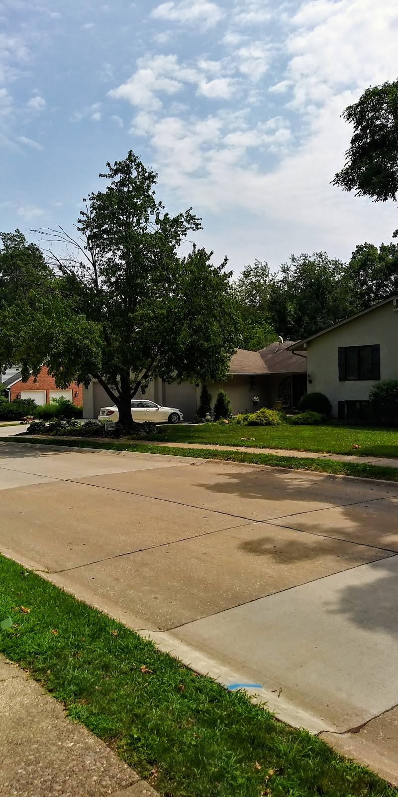 The Kovach Padaria Estate | restaurant | 14 Velie Dr, Moline, IL 61265, USA | 3092355528 OR +1 309-235-5528