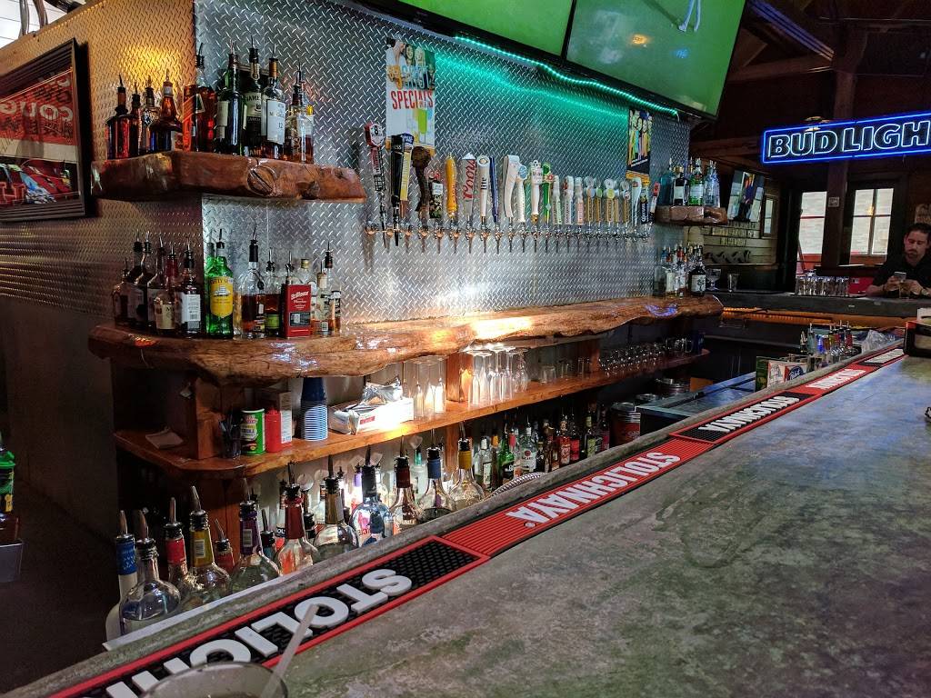 Christians Tailgate Bar & Grill | restaurant | 1010 Hwy 6, Houston, TX 77079, USA | 2815561010 OR +1 281-556-1010