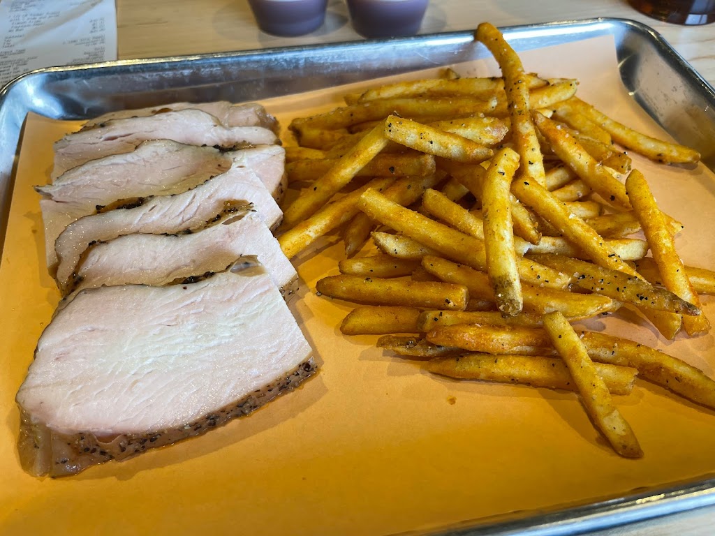 Bombers BBQ Crown Point | restaurant | 35 W 112th Ave, Crown Point, IN 46307, USA | 2196134444 OR +1 219-613-4444