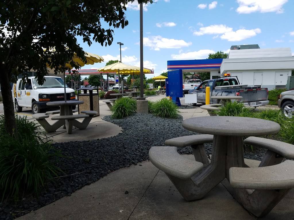 B-Bops | restaurant | 1112 S Duff Ave, Ames, IA 50010, USA | 5152335678 OR +1 515-233-5678