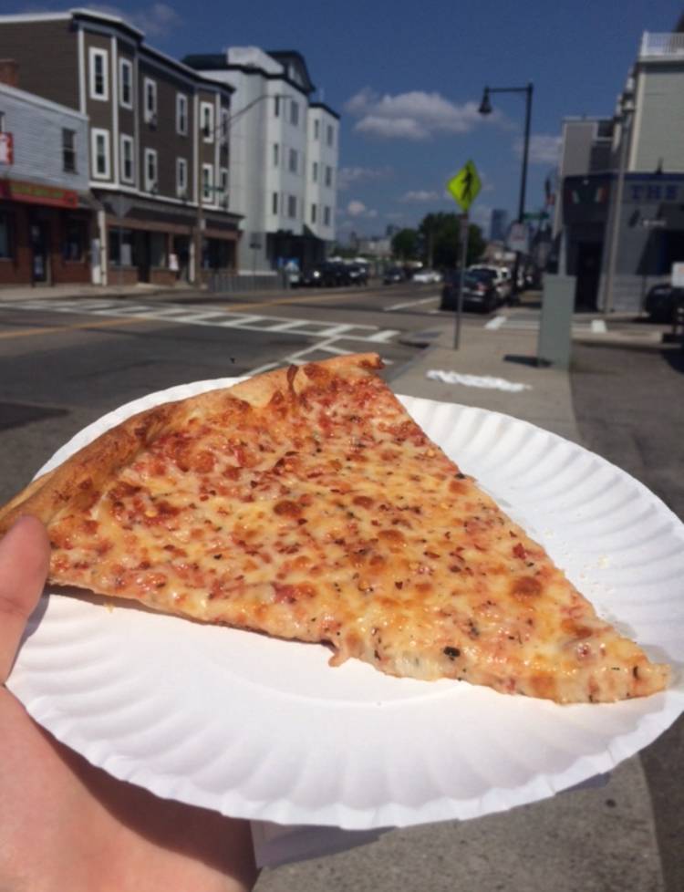 Red Line Pizza | meal delivery | 582 Dorchester Ave, Boston, MA 02127, USA | 6174643003 OR +1 617-464-3003