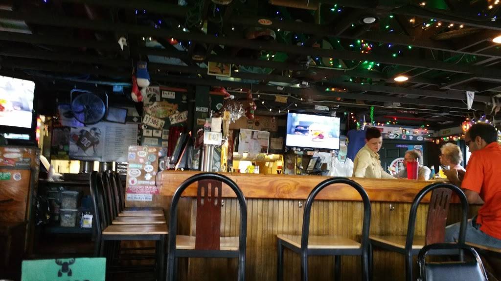 Moosehead Grill | restaurant | 1807 Montford Dr, Charlotte, NC 28209, USA | 7045254088 OR +1 704-525-4088