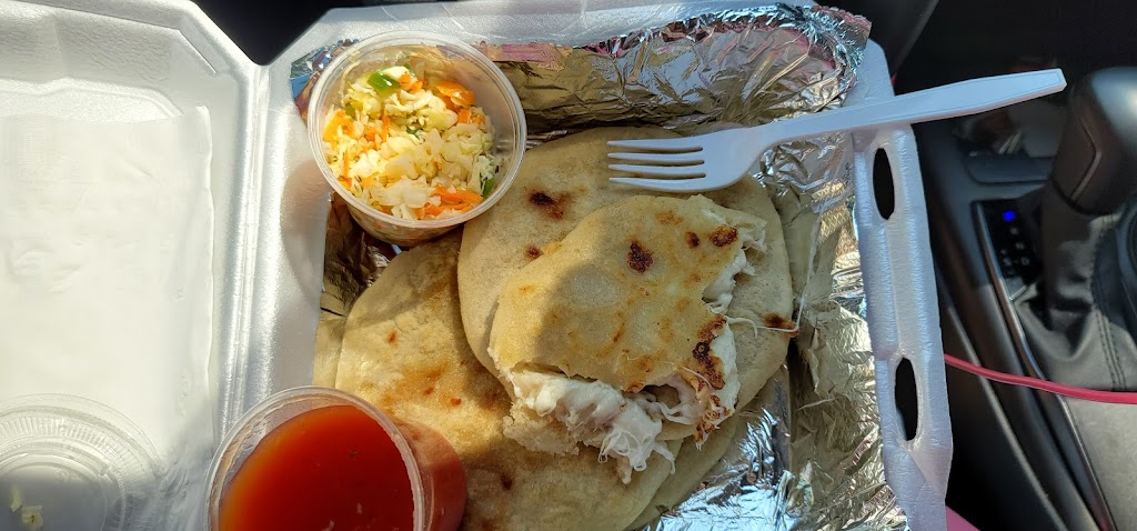 Pupuseria Lily LLC | restaurant | 13675 Huron St, Broomfield, CO 80023, USA | 7202367608 OR +1 720-236-7608