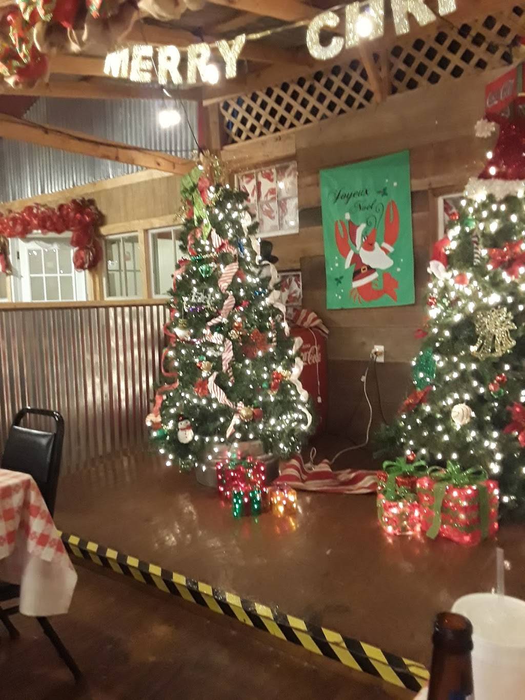 Crawfish Barn | restaurant | 1789 Mayeauxville Rd, Ville Platte, LA 70586, USA | 3373632322 OR +1 337-363-2322