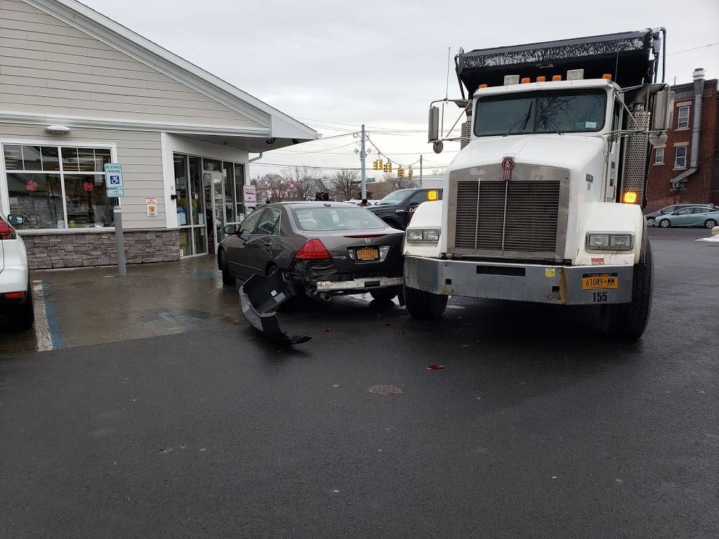 Stewarts Shops | cafe | 100 S Brandywine Ave, Schenectady, NY 12307, USA | 5183573985 OR +1 518-357-3985