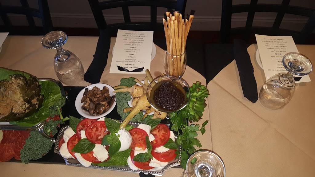 Pulcinella Wood-Fired Pizza | restaurant | 640 Federal Rd, Brookfield, CT 06804, USA | 2037400055 OR +1 203-740-0055