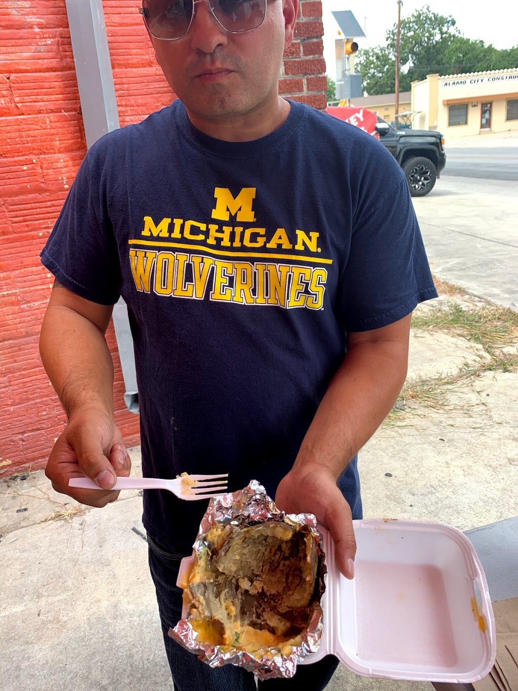 The Bearded Turkey | restaurant | 3915 S Presa St, San Antonio, TX 78210, USA | 2107250025 OR +1 210-725-0025