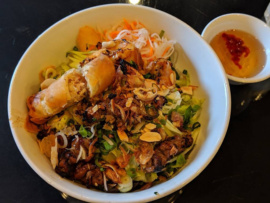 Com Tam Thien Hao | restaurant | 13531 Beach Blvd, Westminster, CA 92683, USA | 7143792661 OR +1 714-379-2661