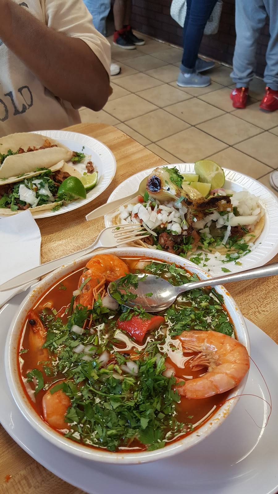 Taqueria y Carnicería Guadalajara Express | restaurant | 520 S Union St, Kennett Square, PA 19348, USA | 4843484014 OR +1 484-348-4014