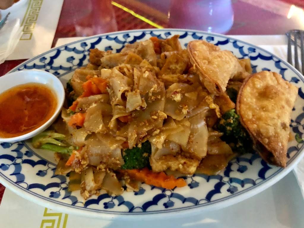 Di-Chan Thai Restaurant | restaurant | 5535 Clairemont Mesa Blvd, San Diego, CA 92117, USA | 8585690084 OR +1 858-569-0084