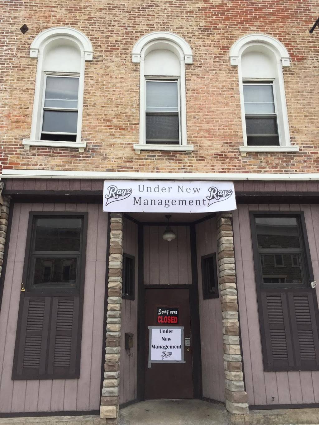 Rayz Route 20 | restaurant | 106 E Main St, Bellevue, OH 44811, USA | 4194836557 OR +1 419-483-6557