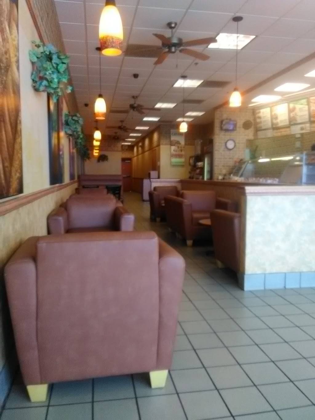 Subway | meal takeaway | 11220 W 135th St, Overland Park, KS 66221, USA | 9134024770 OR +1 913-402-4770