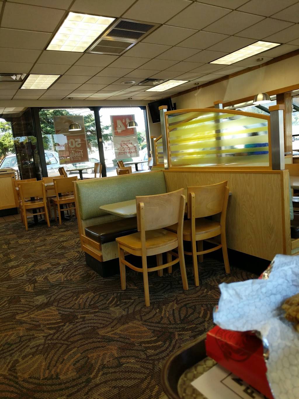 Wendys | restaurant | 17217 SE McLoughlin Blvd, Milwaukie, OR 97222, USA | 5036532472 OR +1 503-653-2472