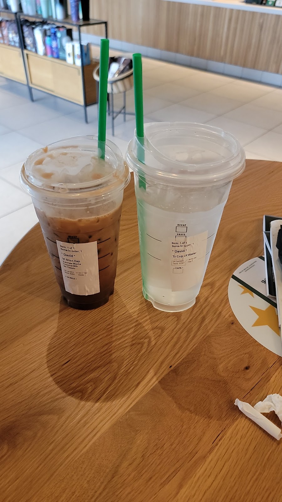 Starbucks | cafe | 7000 E Mayo Blvd, Phoenix, AZ 85054, USA | 9284366891 OR +1 928-436-6891