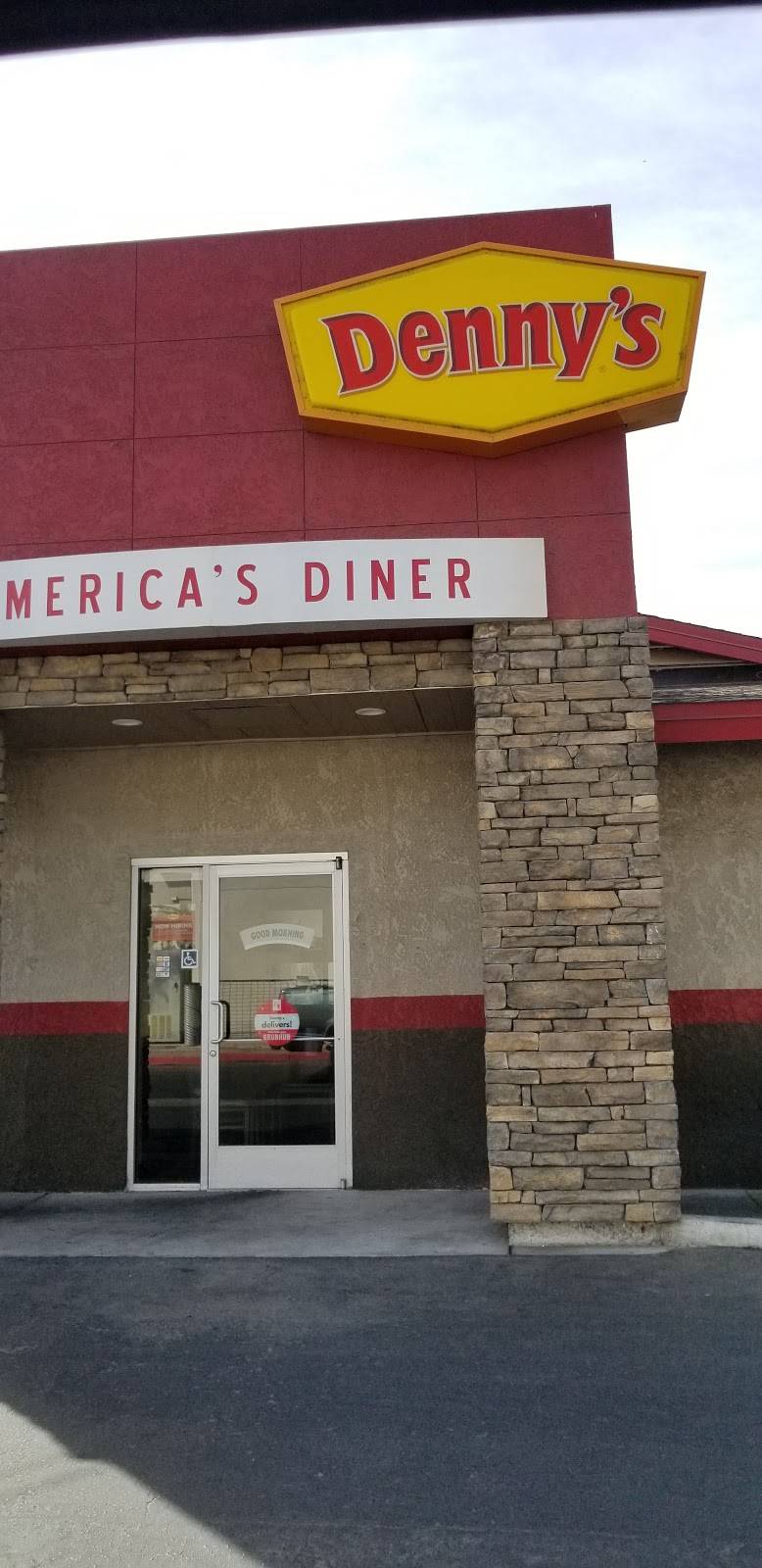 Dennys | restaurant | 2332 S Mooney Blvd, Visalia, CA 93277, USA | 5597344836 OR +1 559-734-4836