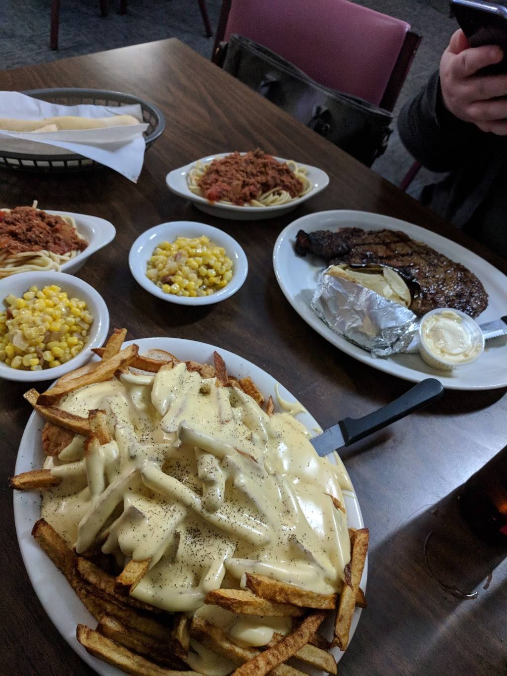 Mick and Marys Inc. | restaurant | 310 E Ebony St, Thayer, IL 62689, USA | 2179652163 OR +1 217-965-2163