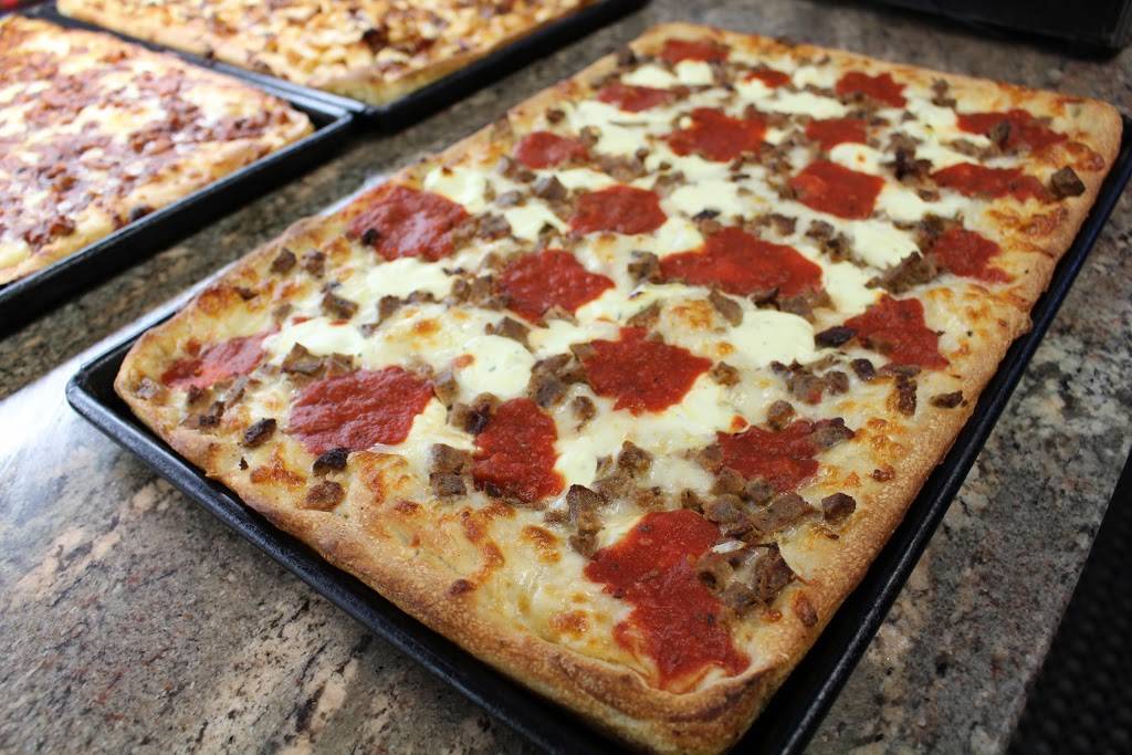 Previti Pizza & Papazzio Dining - West | restaurant | 2612, 2085 Hillside Avenue, North New Hyde Park, NY 11040, USA | 5163542354 OR +1 516-354-2354