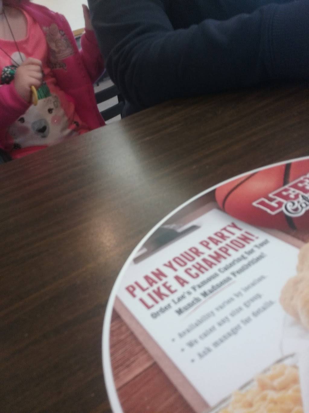 Lees Famous Recipe Chicken | restaurant | 3014 Richmond Rd, Lexington, KY 40509, USA | 8592693642 OR +1 859-269-3642